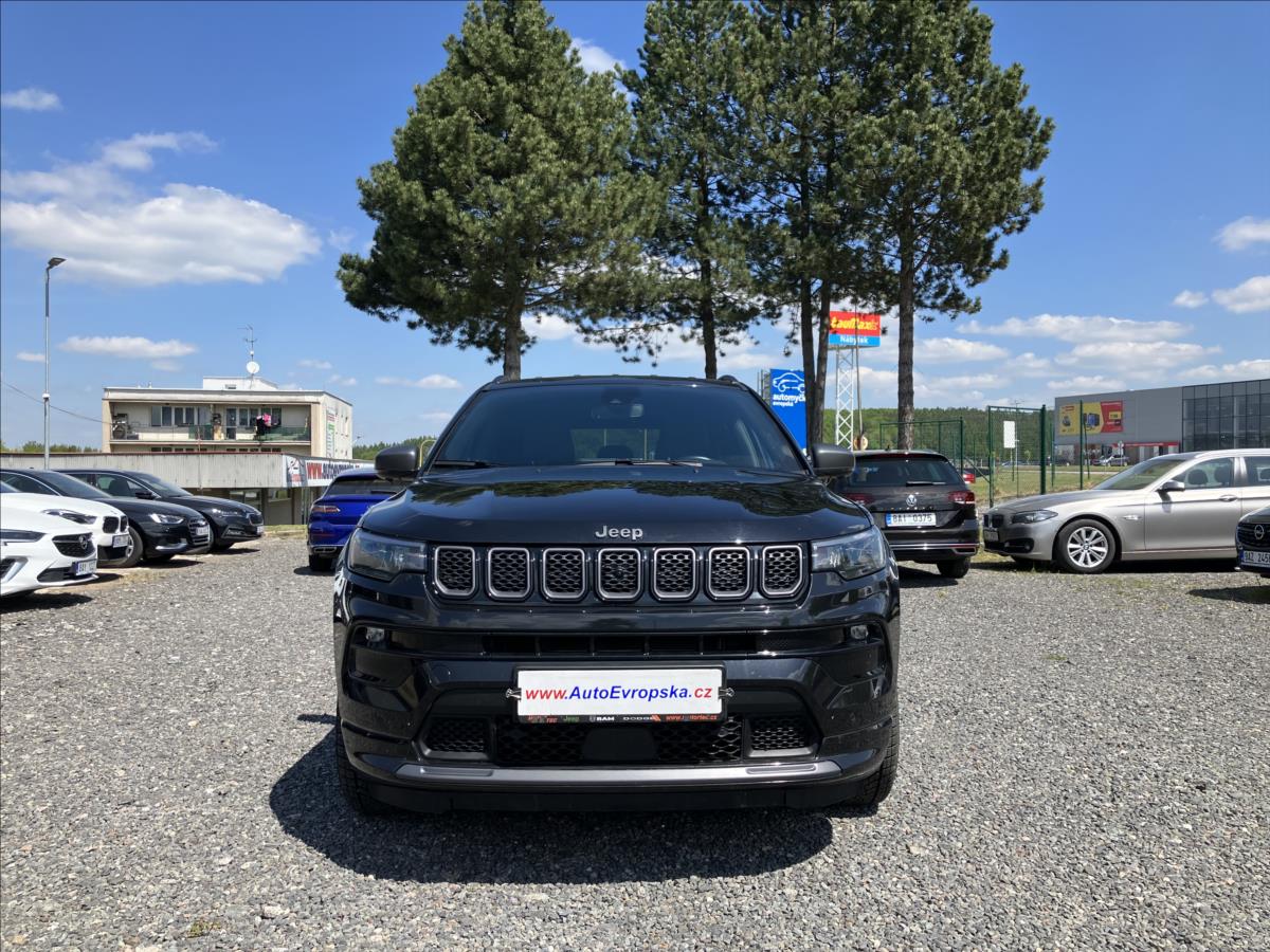 Jeep Compass 1,3 GSE 150k Limited DDCT