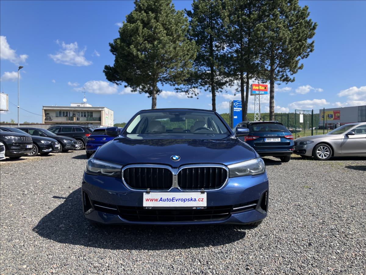BMW ada 5 2,0 530i xDrive AT