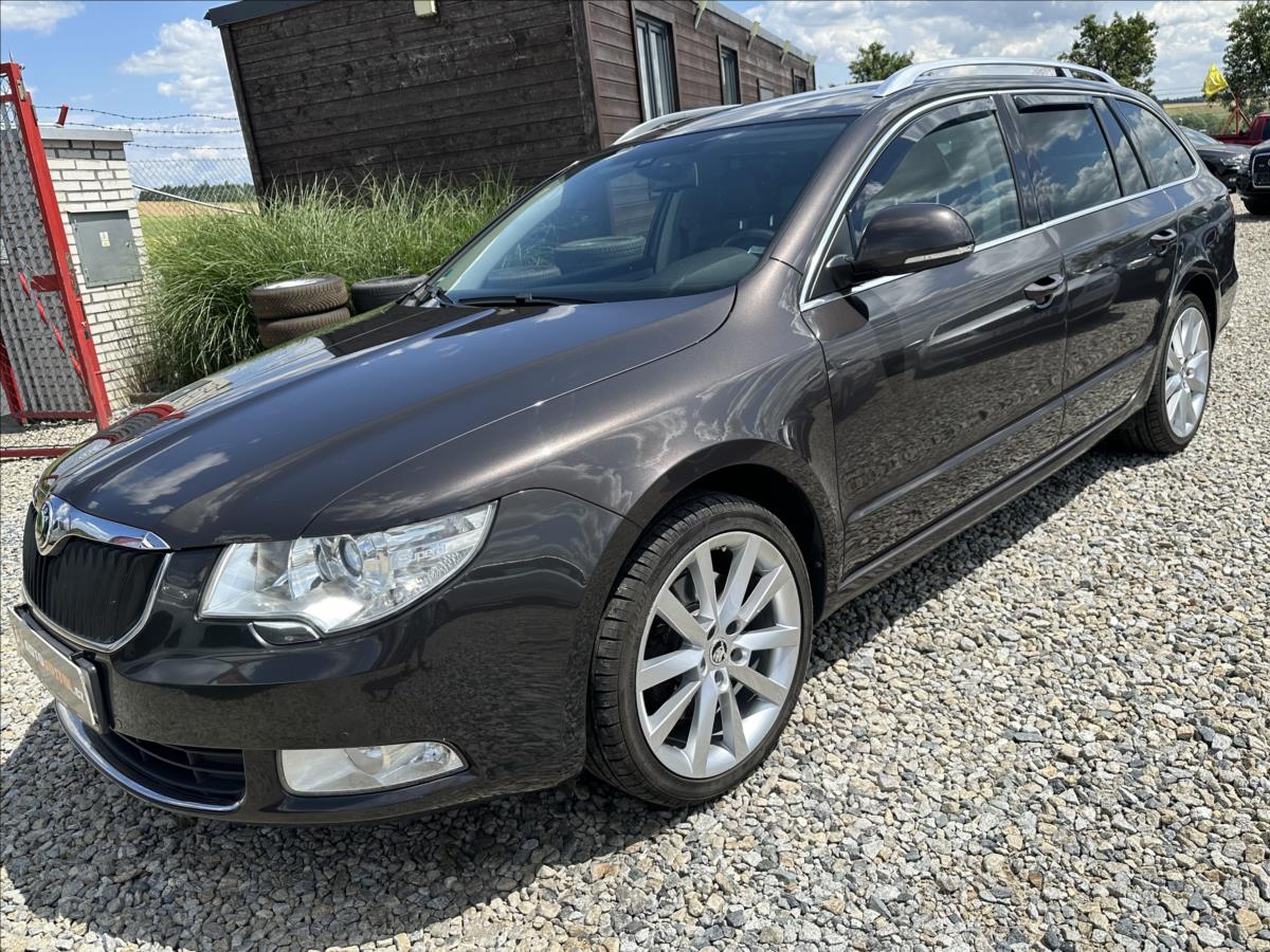 koda Superb 2,0 TDI NEHAVAROVAN, SERVISKA