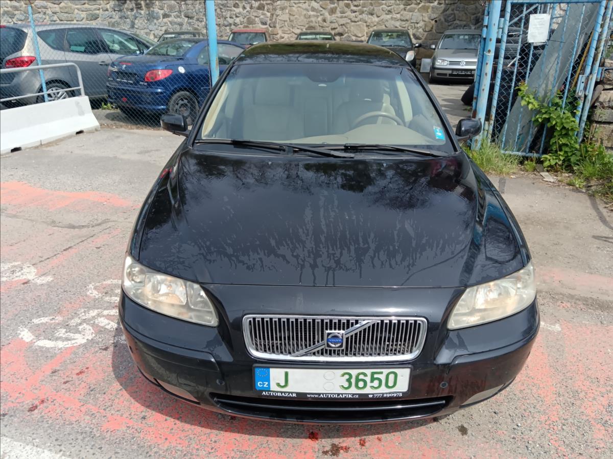 Volvo V70 2,4 D5 Momentum