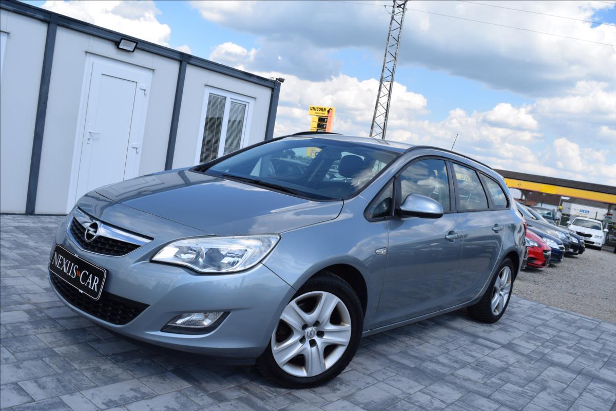 Opel Astra 1,7 CDTi 81kW TAN SERVIS