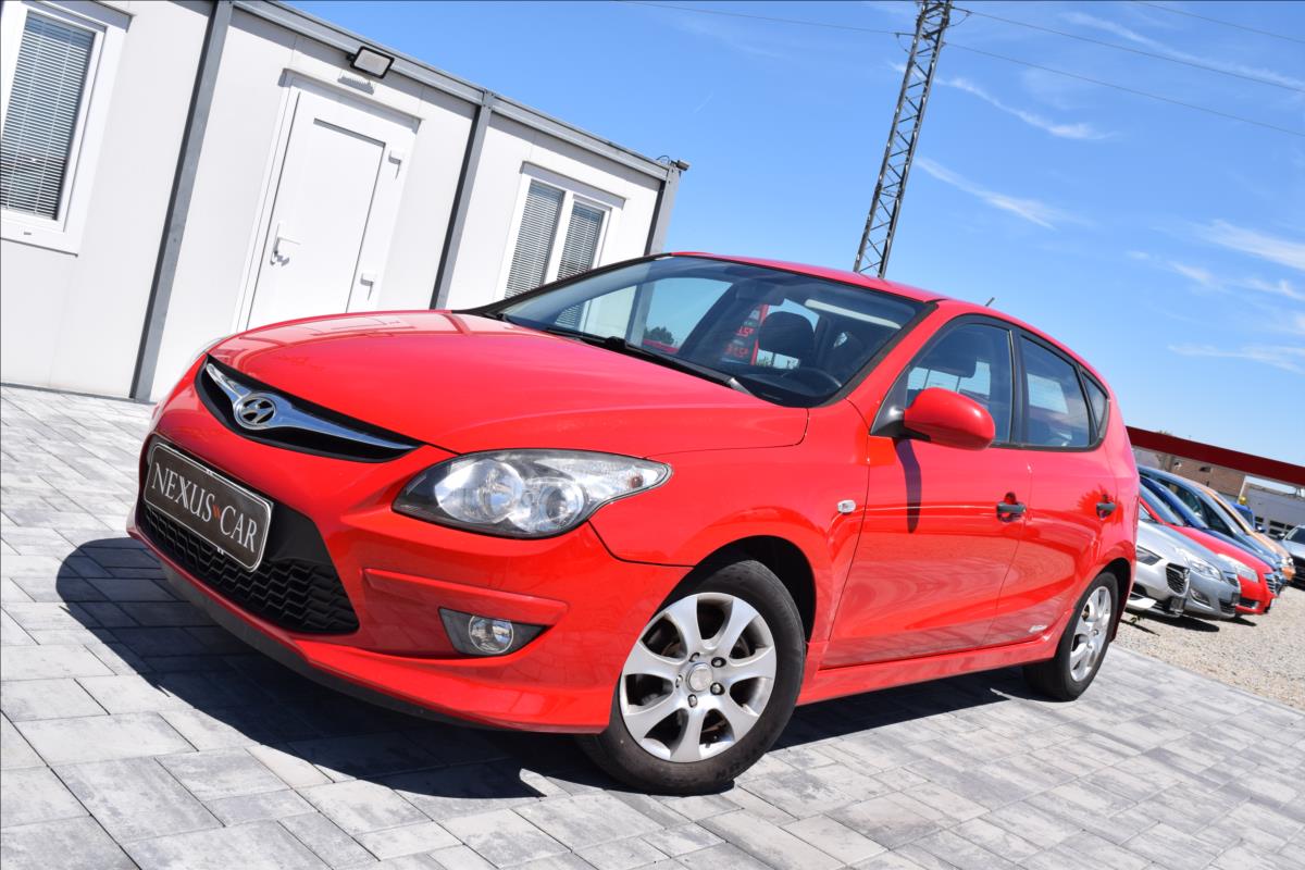 Hyundai i30 1,4 i 16V 77KW DIGIKLIMA ALU