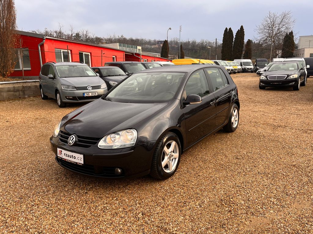 Volkswagen Golf 2.0TDI 103kW*Nova STK*