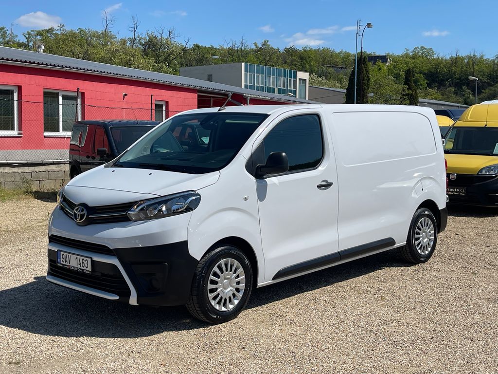 Toyota ProAce 1.5 D-4D 88kW*CZ*17tKM*ZRUKA
