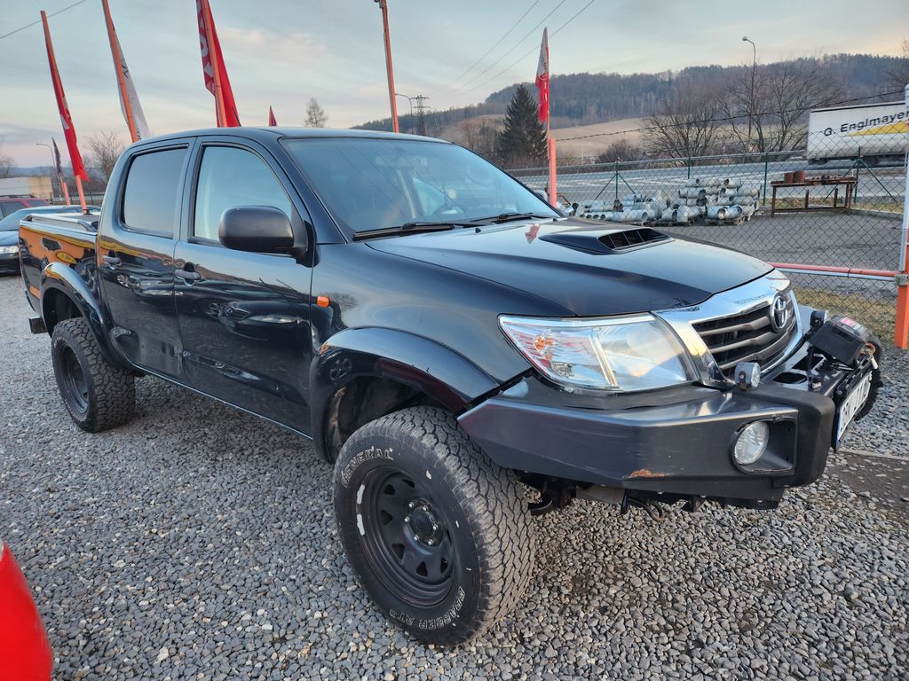 Toyota Hilux 2.5 D-4D Double Cab Terra
