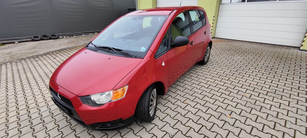 Mitsubishi Colt 
