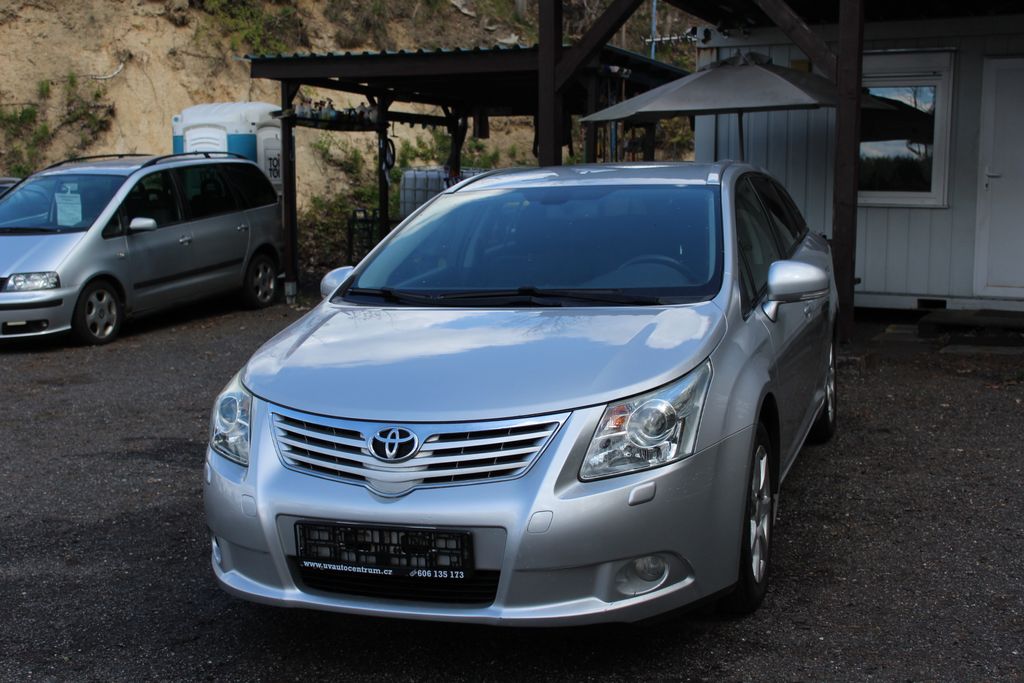 Toyota Avensis 1.8i 108 kW serv.knka