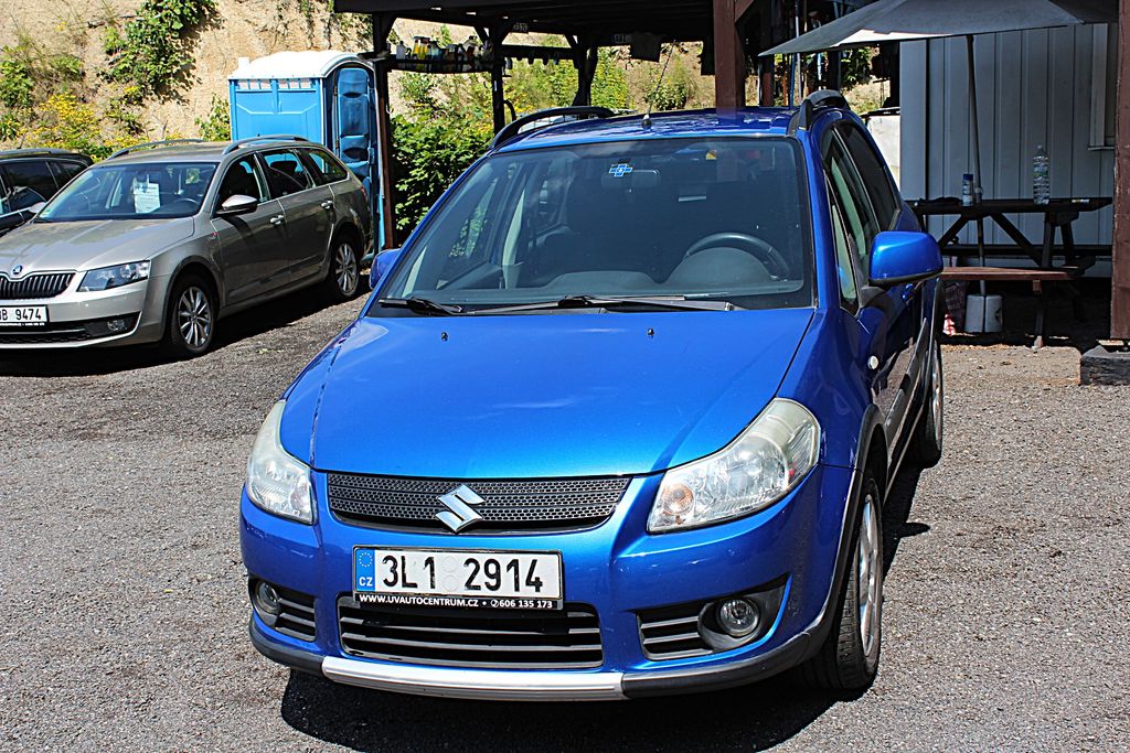 Suzuki SX4 1.6i 4WD klima