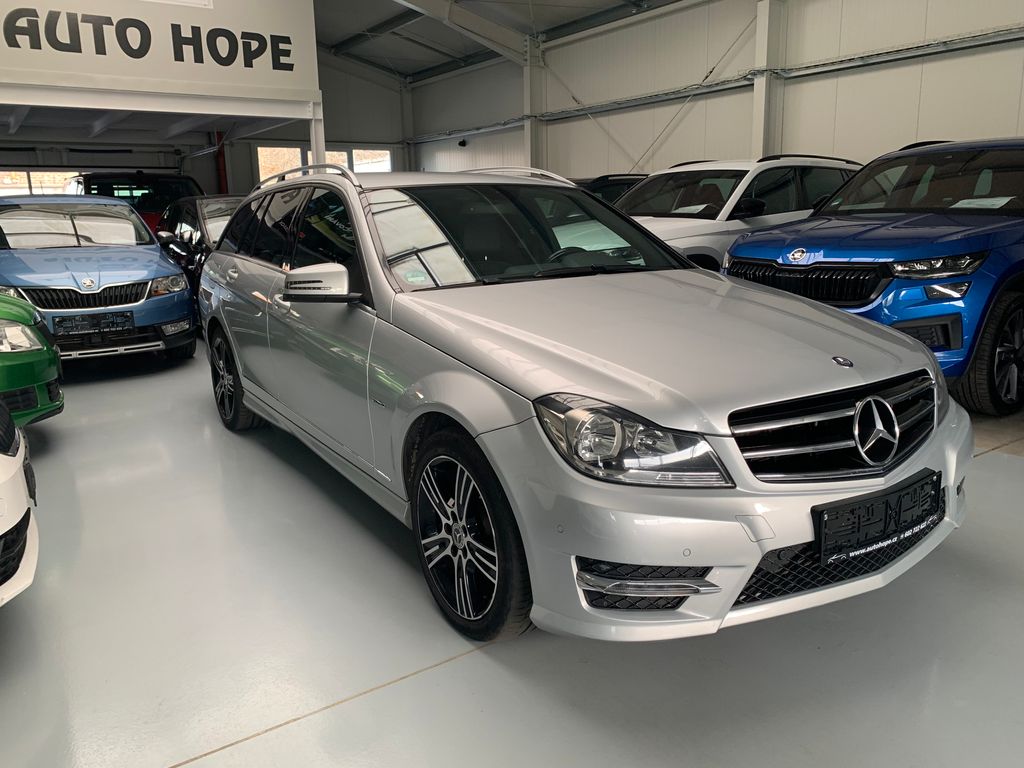 Mercedes-Benz Tdy C 220CDI AMG paket BlueEffici.