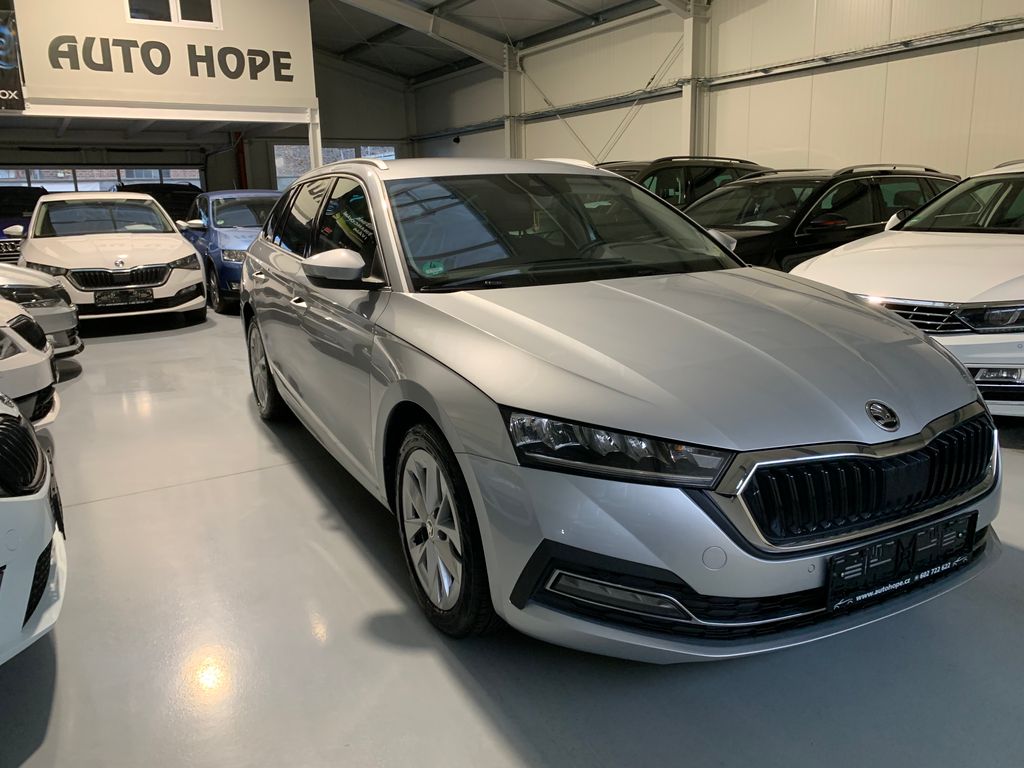 koda Octavia combi 2,0 TDi DSG Style