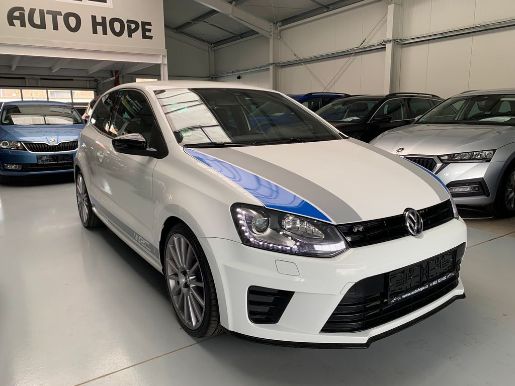 Volkswagen Polo R WRC 2.0 TSI - 636/2500 kus