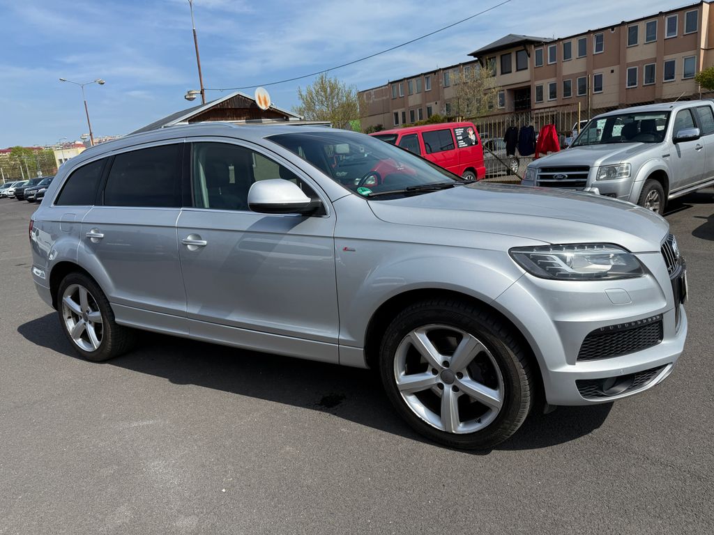 Audi Q7 3.0 tdi S-line