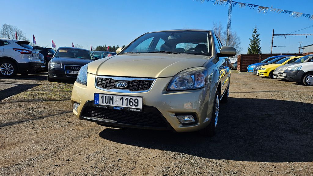 Kia Rio 1.4i 71kW
