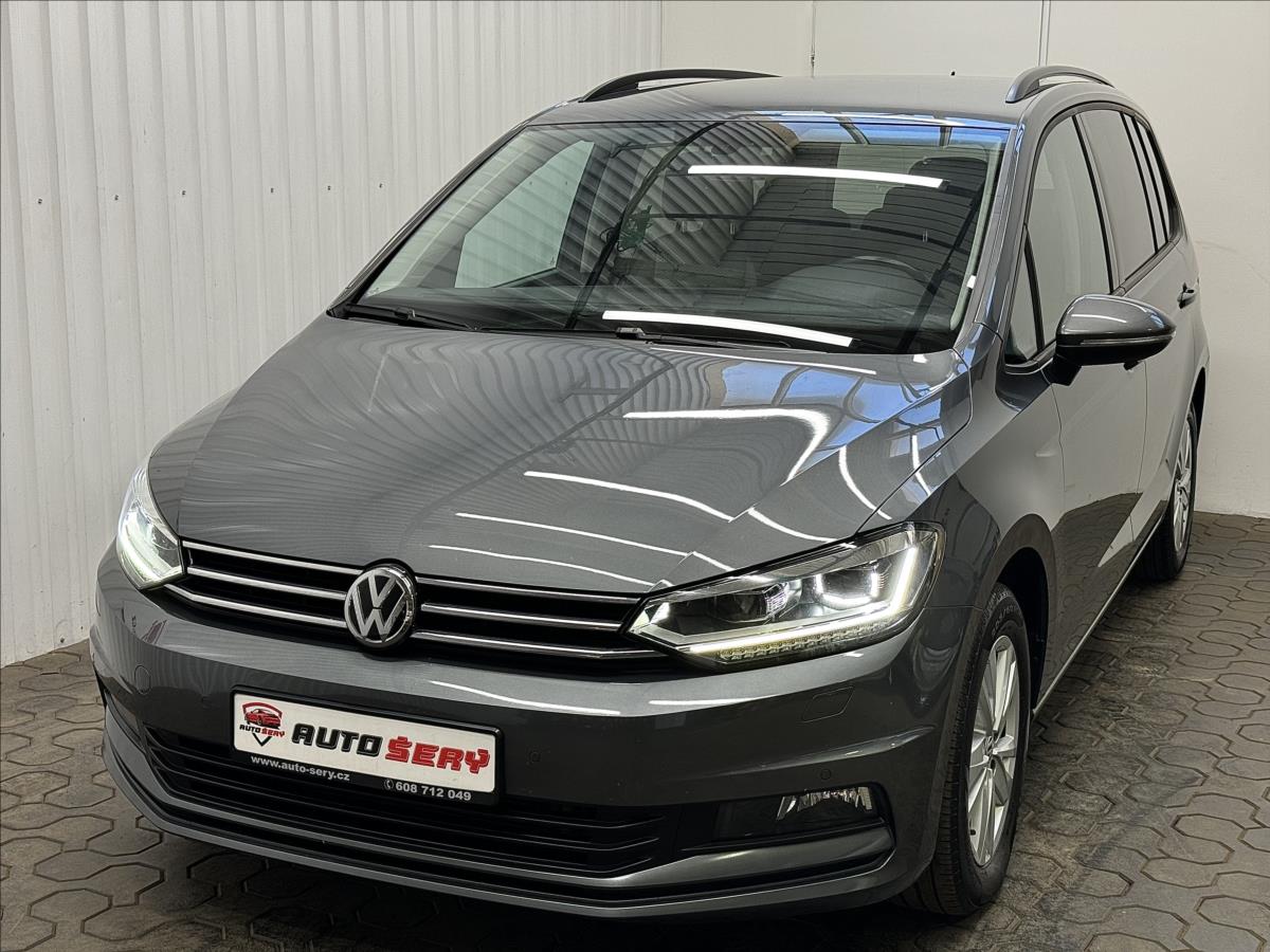 Volkswagen Touran 2.0TDI DSG ACC NAVI Full LED