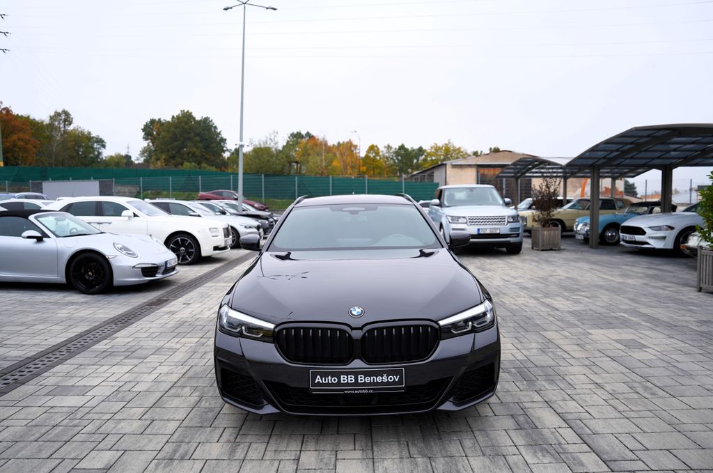 BMW ada 5 520d xDrive Mpaket,1.maj,DPH