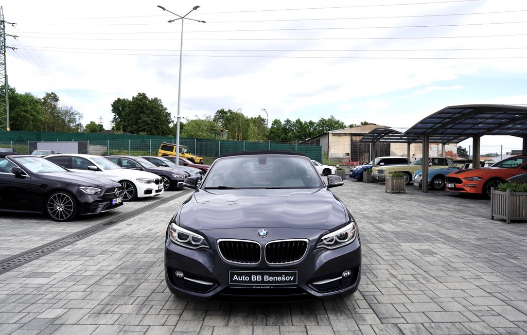 BMW ada 2 220d Sport Line, navi, ke