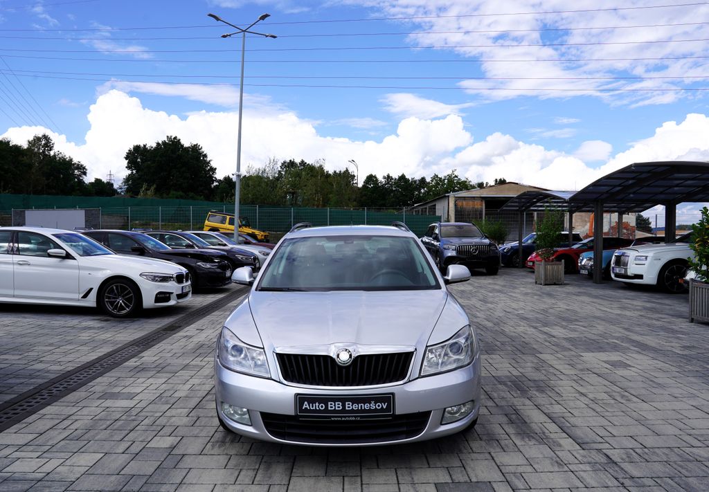 koda Octavia 1.6 TDI Elegance Edition Combi