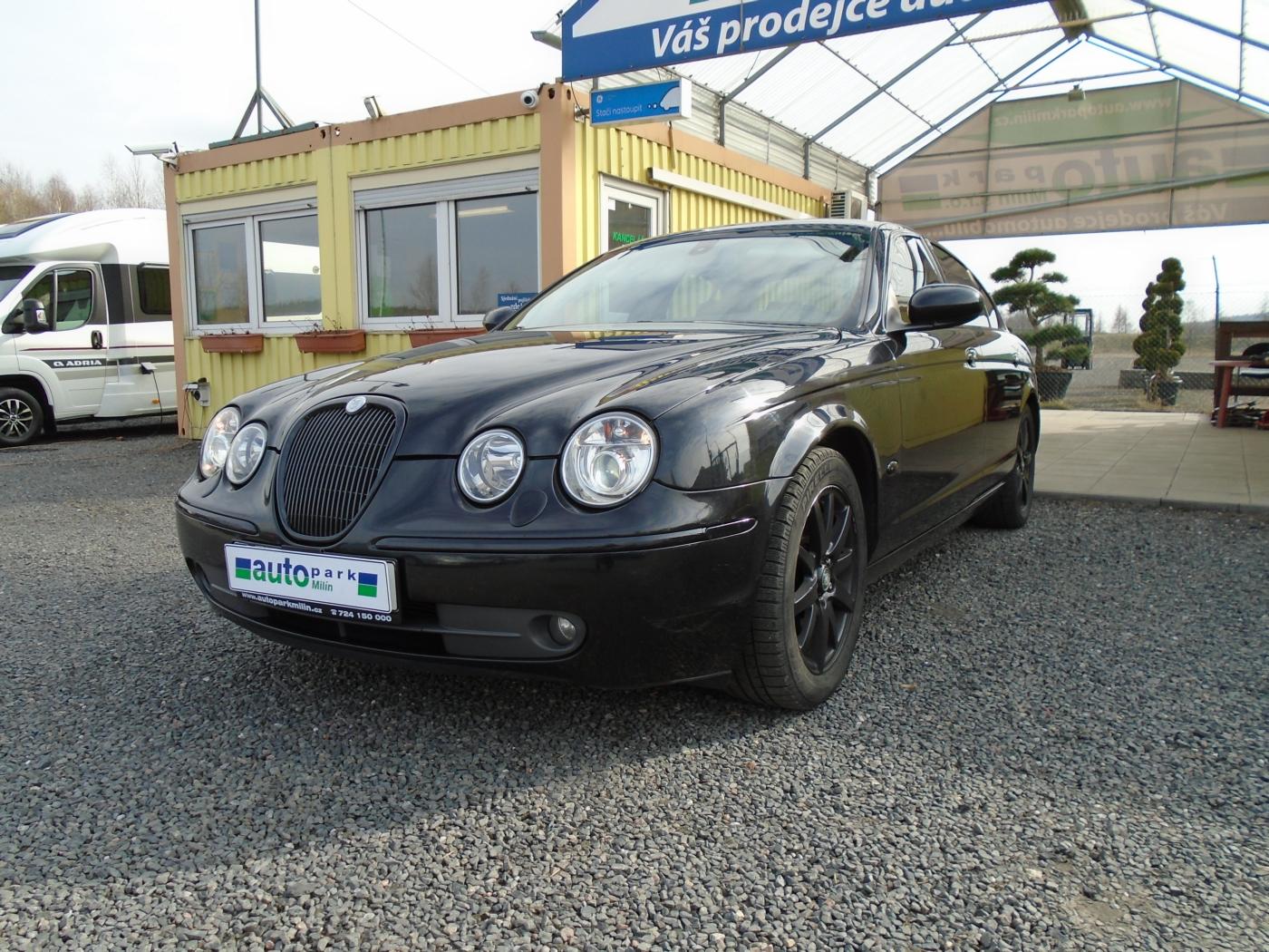Jaguar S-Type 2,7 152kW, nov STK