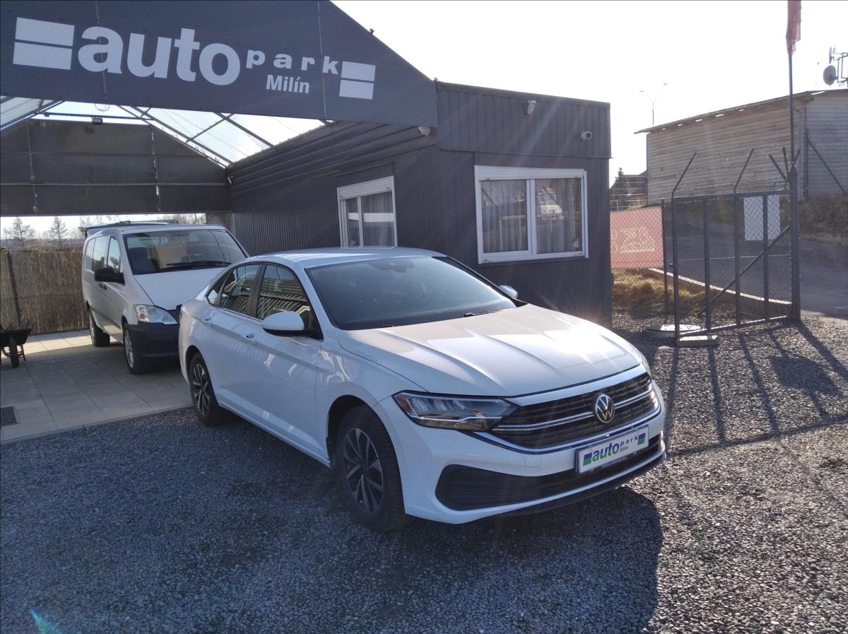 Volkswagen Jetta 1,5 1.5 TSI 118 kw dost 3 dny