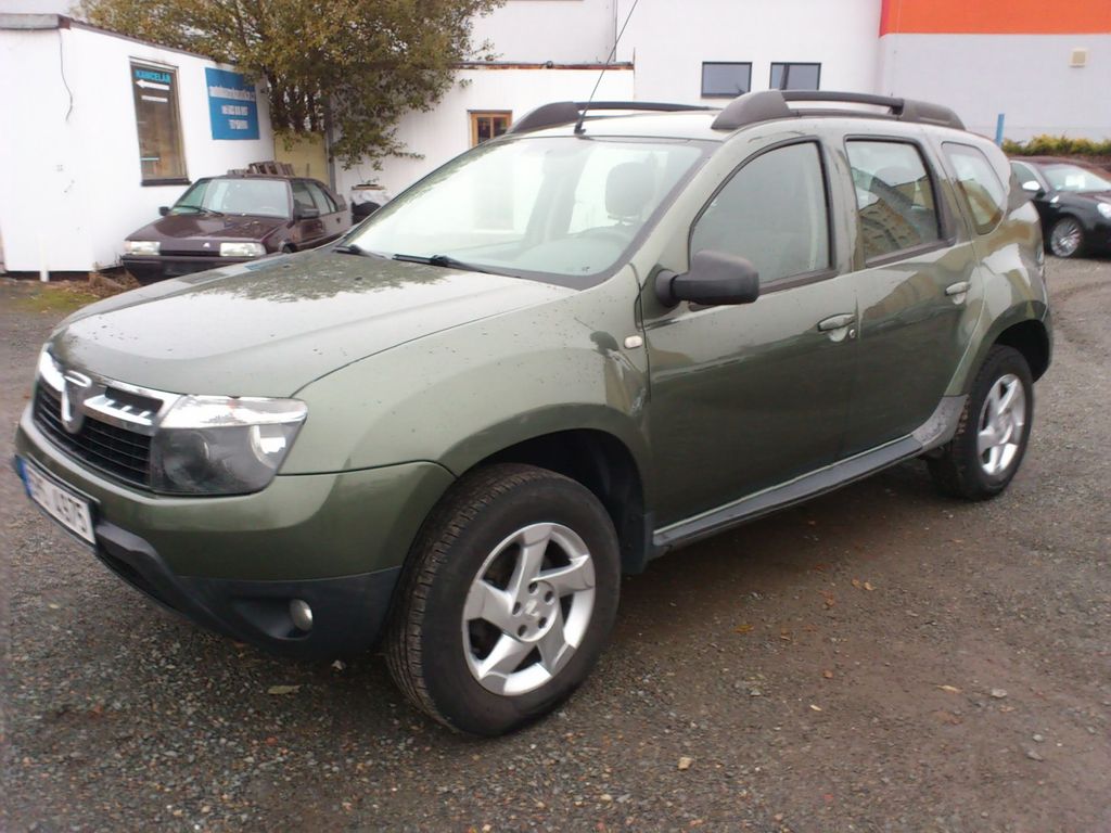 Dacia Duster 1.5 dCi 80 kW koupeno v CZ