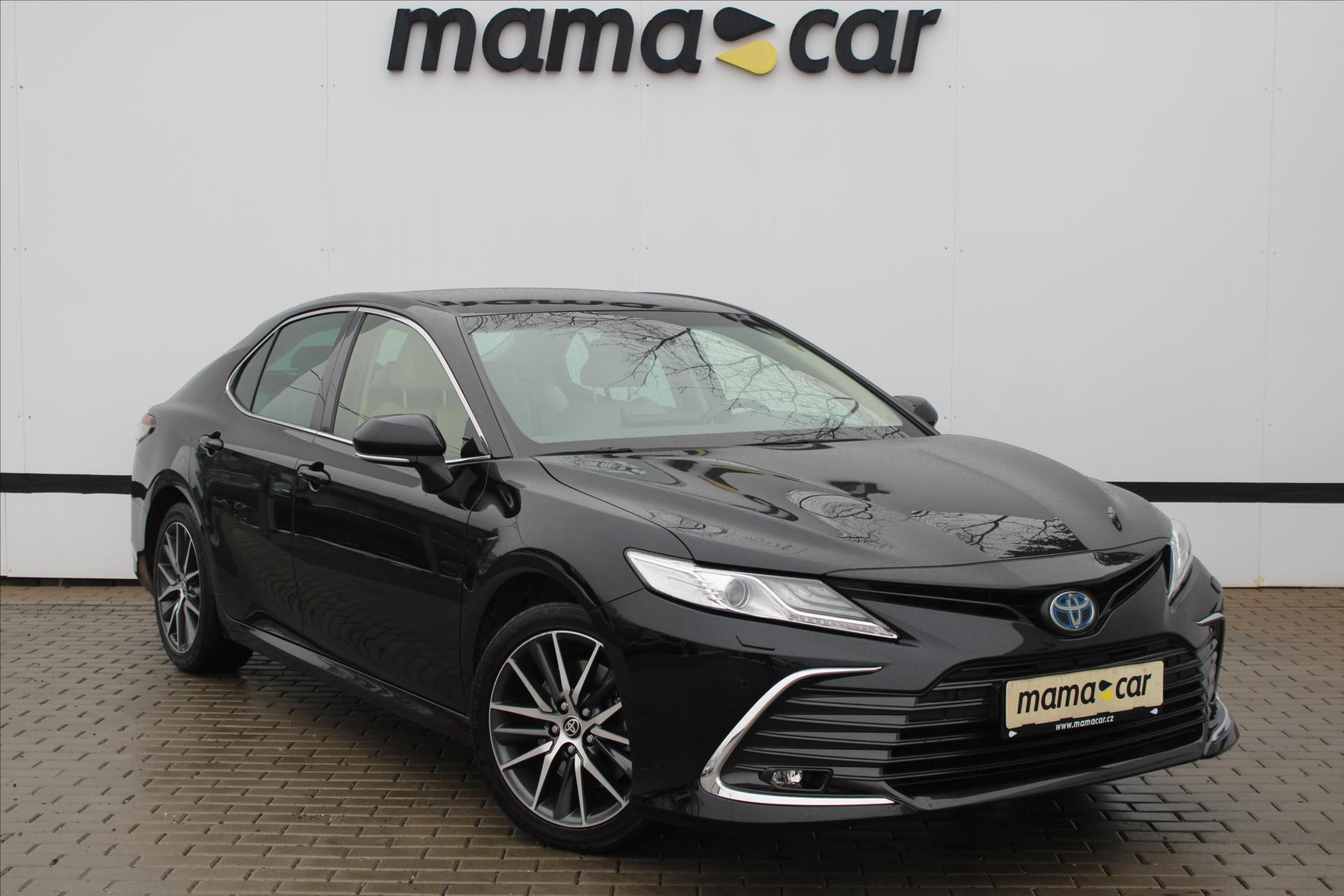 Toyota Camry 2.5 HYBRID EXECUTIVE 1.MAJ. R
