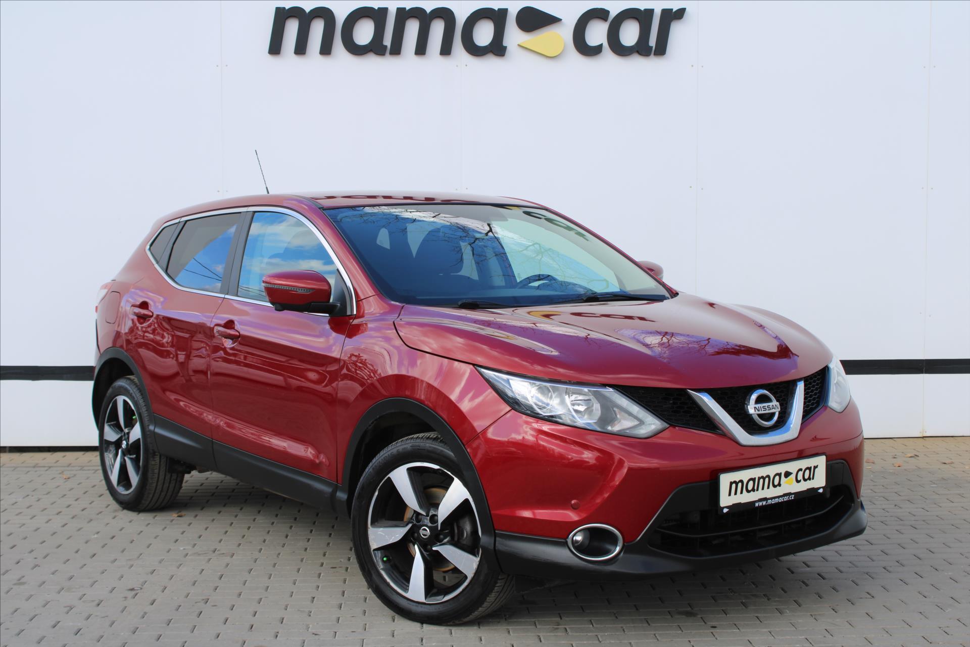 Nissan Qashqai 1.6dCi 96kW 4x4 NAVI 1.MAJ. R