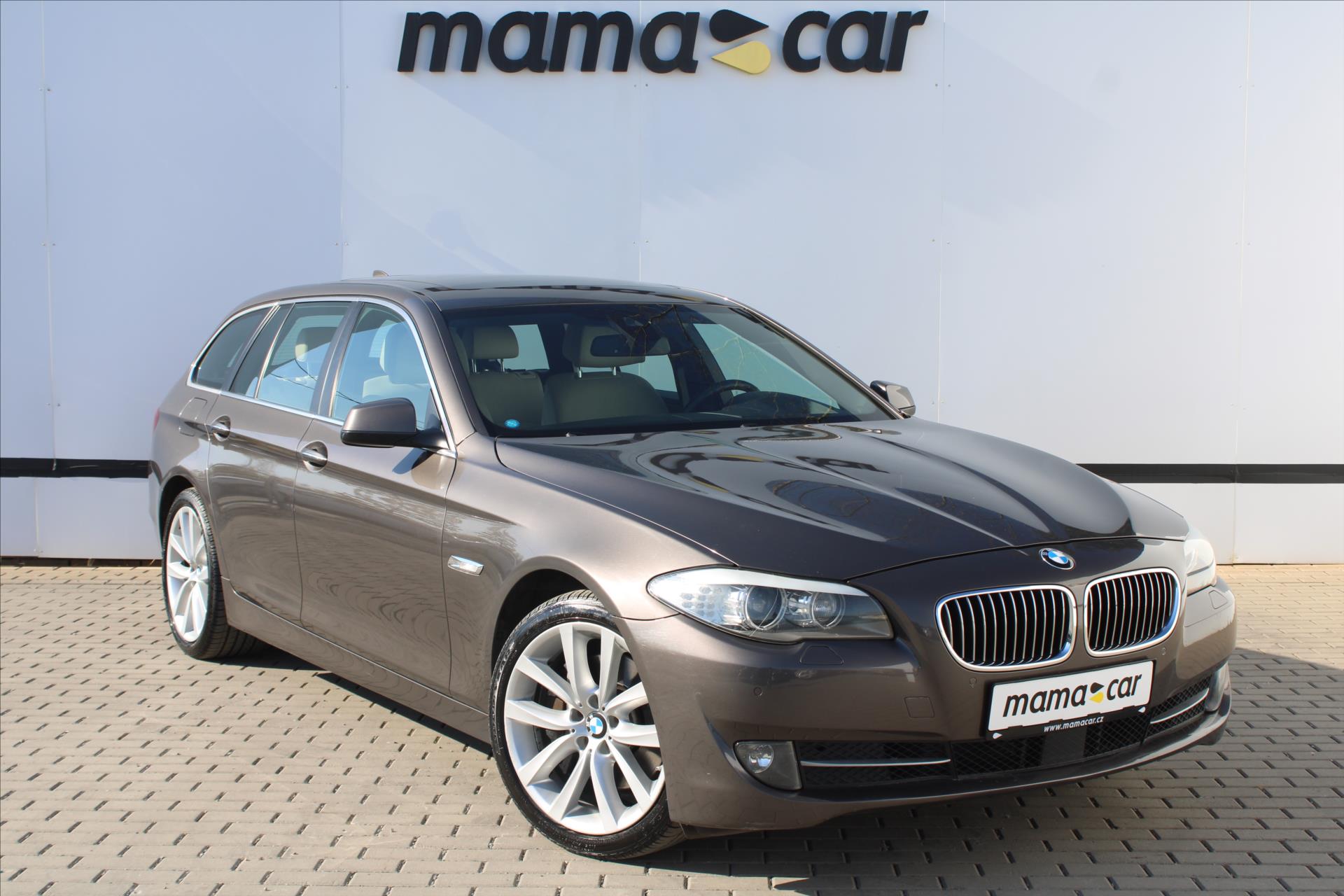 BMW ada 5 535d xDrive 230kW PANORAMA