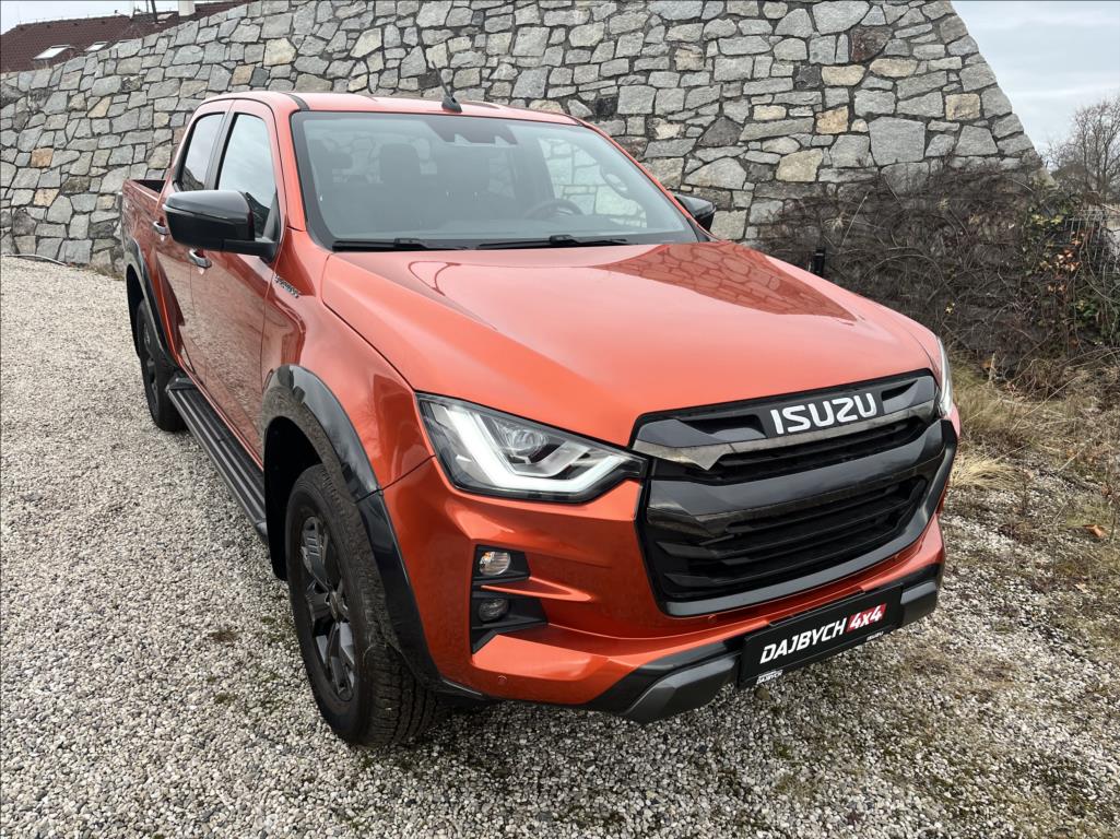 Isuzu D-Max 1,9 Double Cab  6AT VCross 4x4