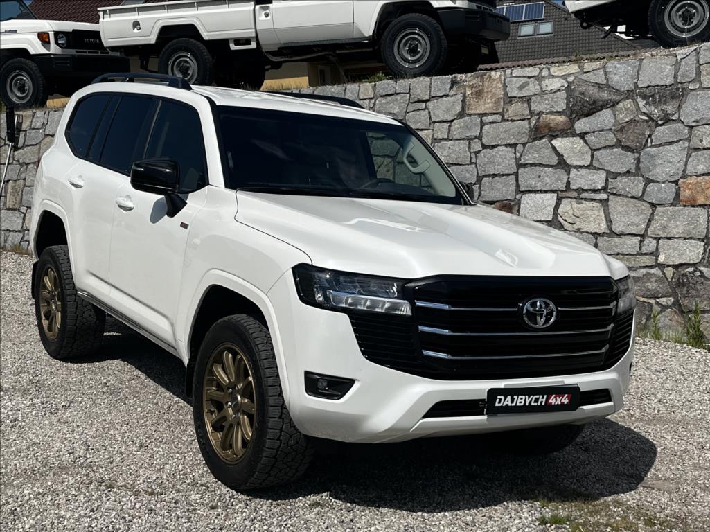 Toyota Land Cruiser 3,5   300 V6 305kW 10AT/2025