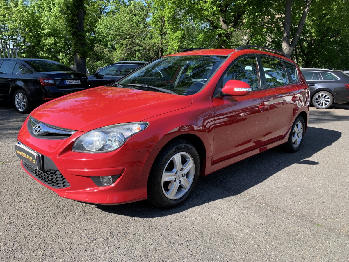 Hyundai i30 1,6 i CVVT Trikolor Plus
