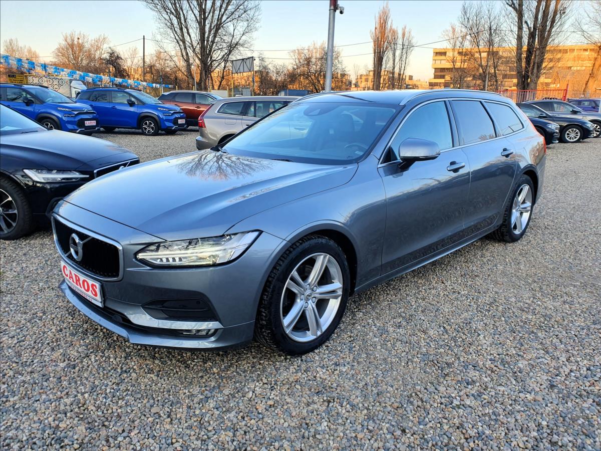 Volvo V90 2,0 D4,aut,Momentum,navi,ke