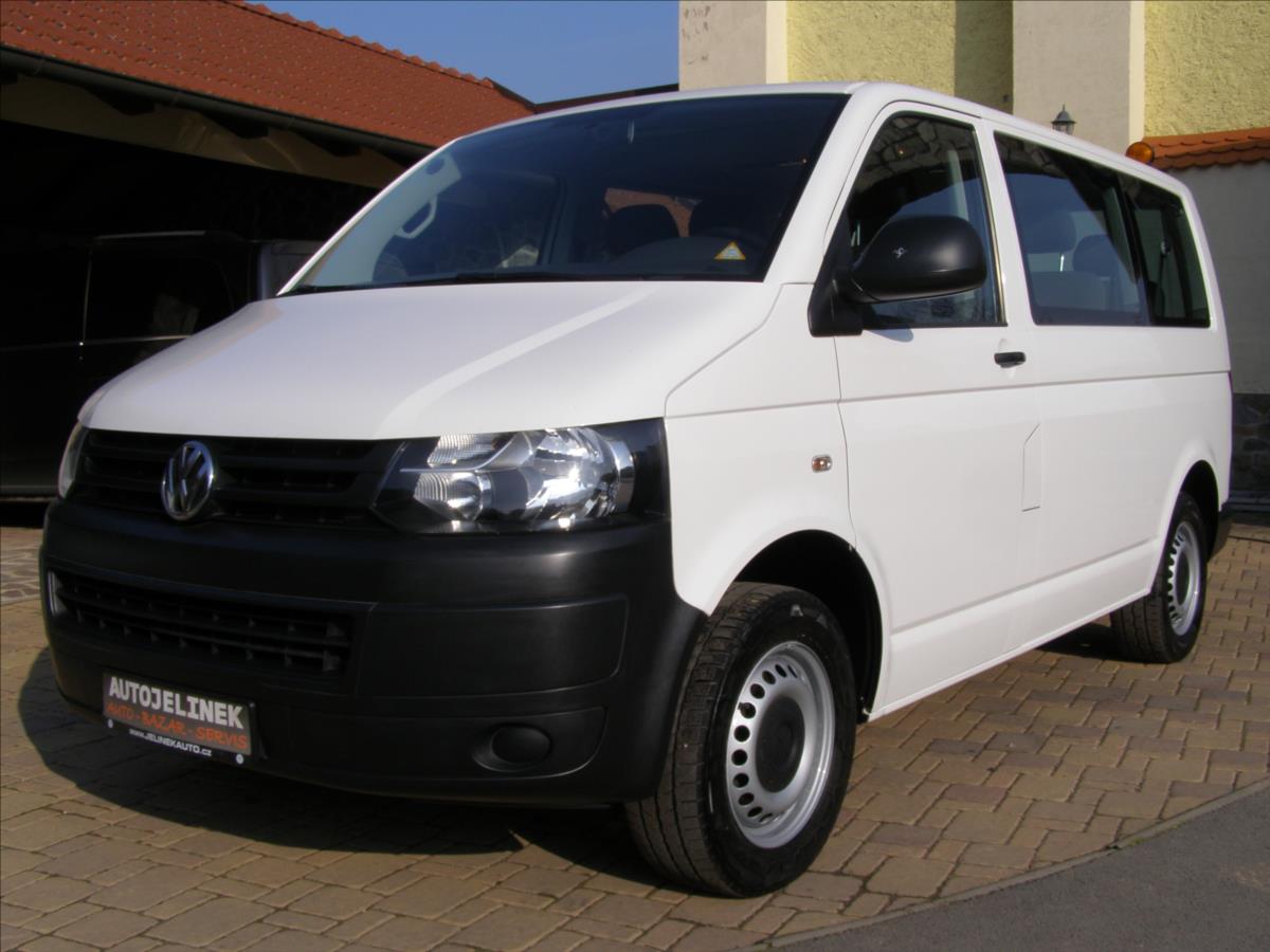 Volkswagen Caravelle 2,0   1 MAJITEL
