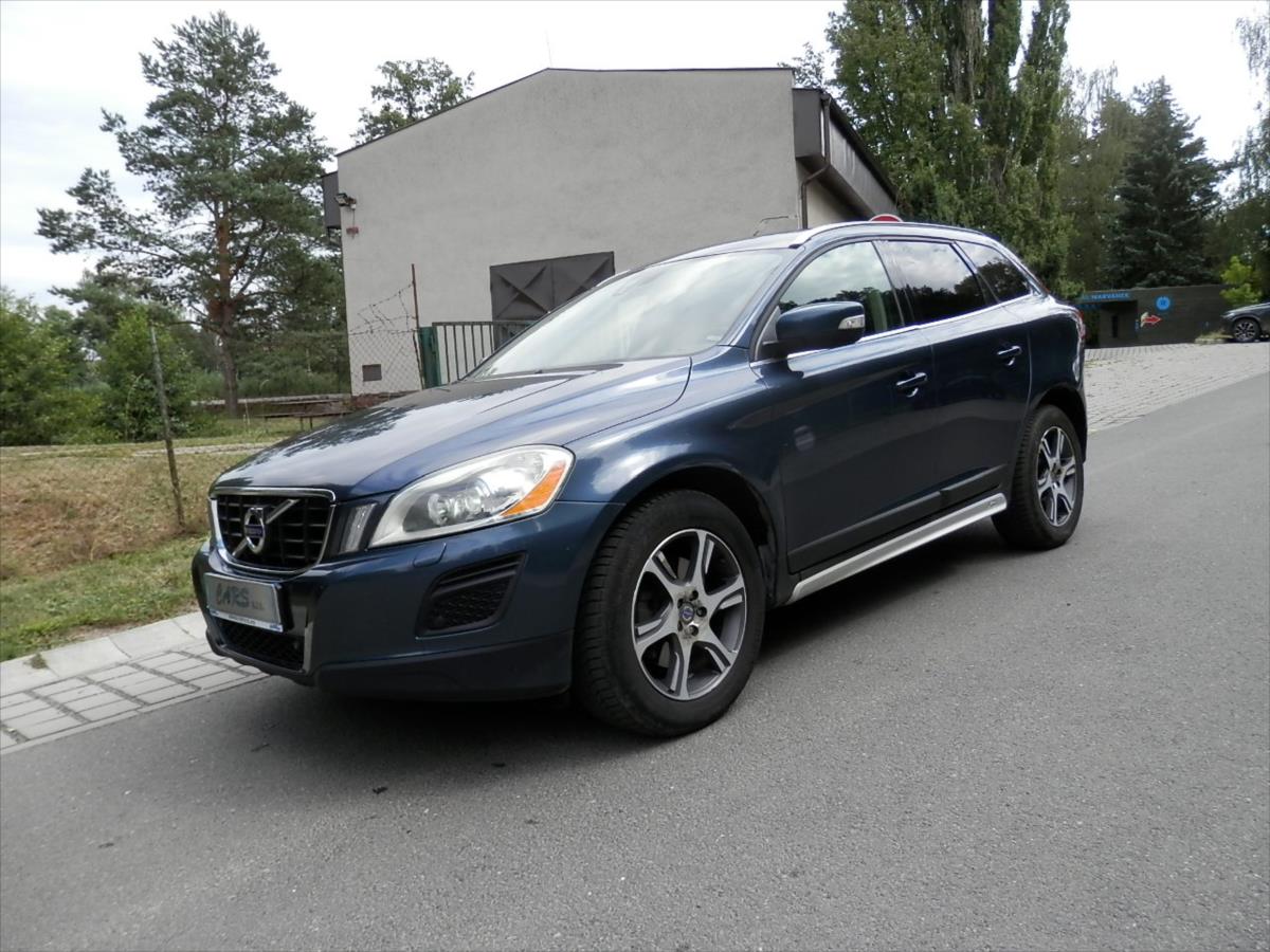 Volvo XC60 2,4 D5 AWD Summum, Panorama, Ke, DPH