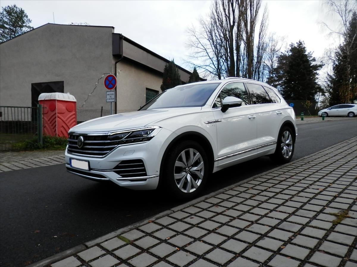 Volkswagen Touareg 3,0 TDi 210Kw, Panorama, 1. maj. R, DPH