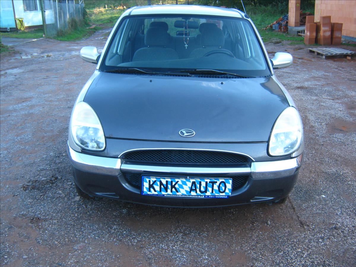 Daihatsu Sirion 1,0