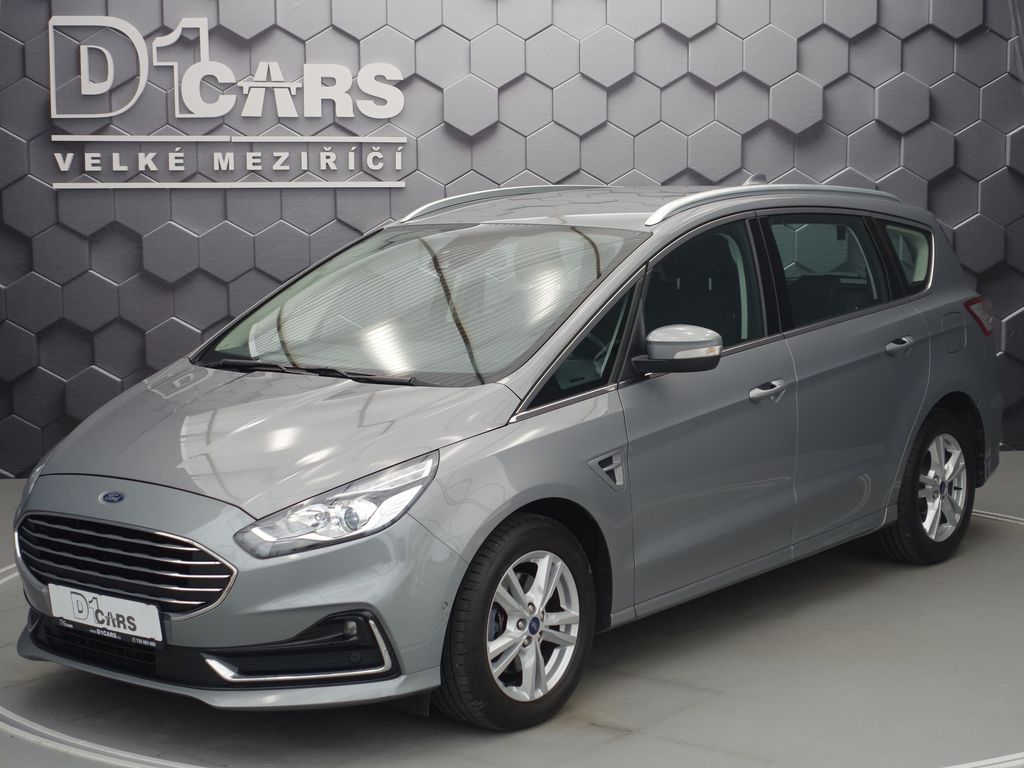 Ford S-MAX 140 kW, AT8,  KAMERA, TAN