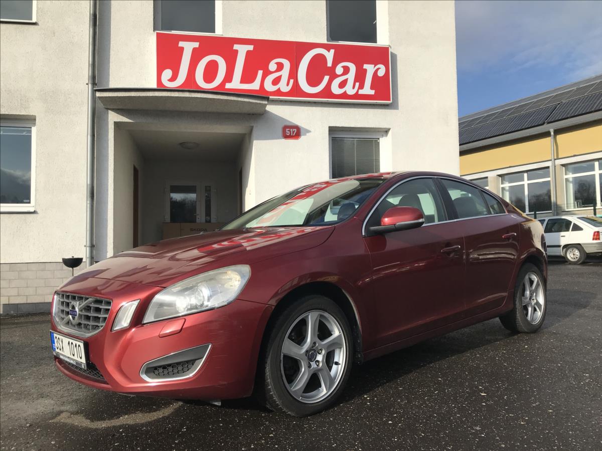 Volvo S60 2,0 D3 136 SUMMUM