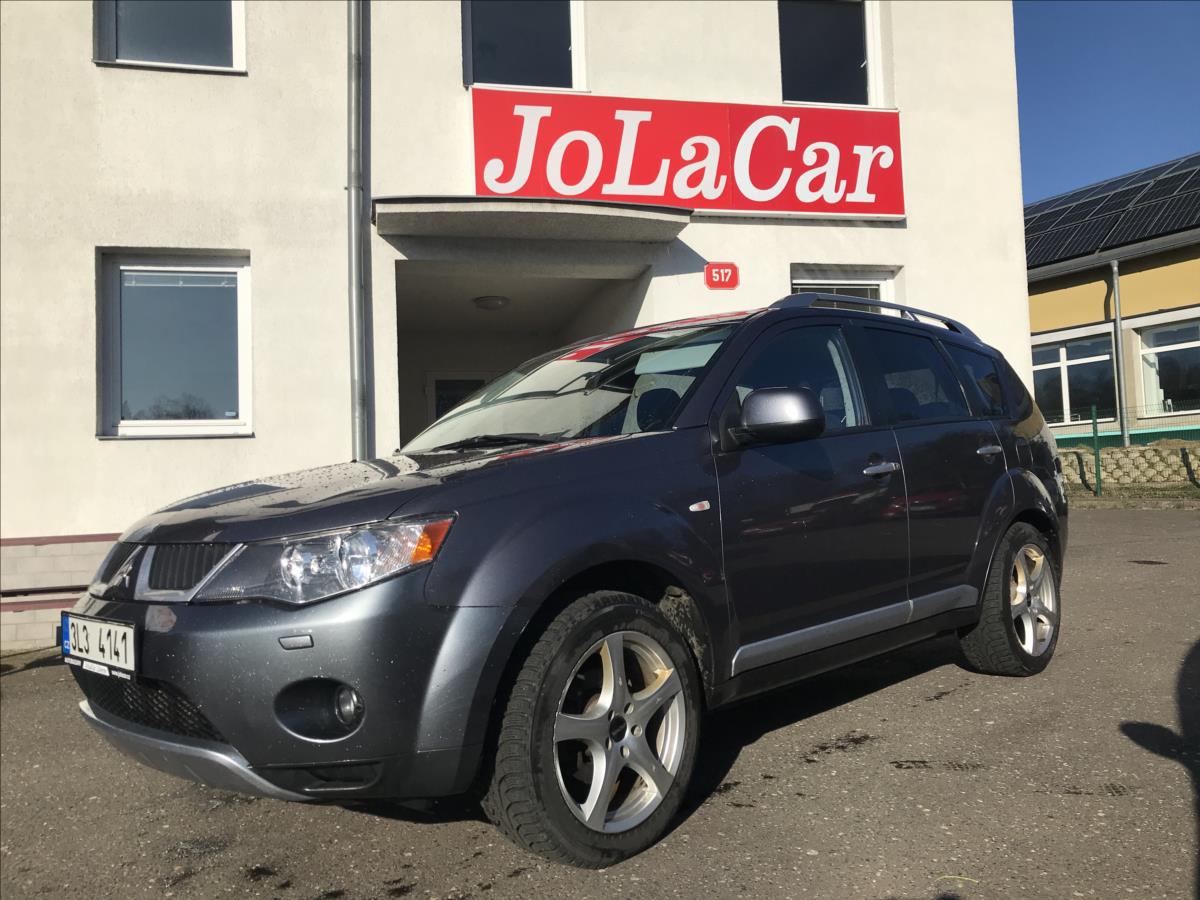 Mitsubishi Outlander 2,0 DI-D Instyle 4x4 7 mst