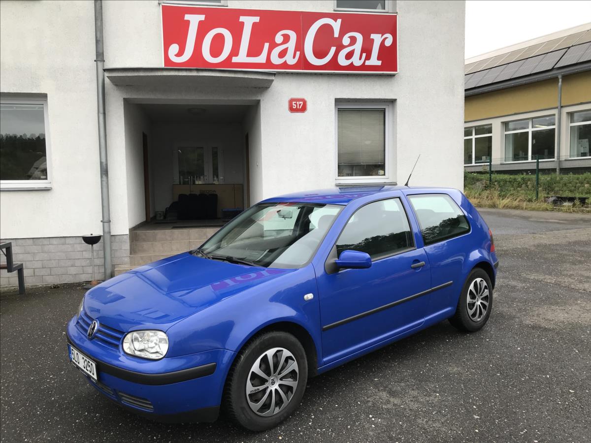 Volkswagen Golf 1,4 16V 5dv. AC