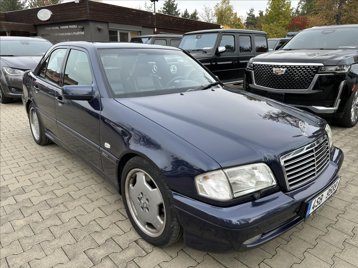 Mercedes-Benz Třídy C 4,3 C 43 AMG