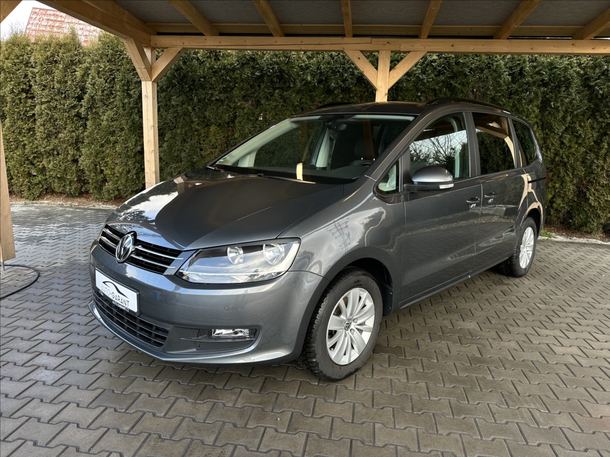 Volkswagen Sharan 2,0 TDi 110kW 7MST SERVISKA