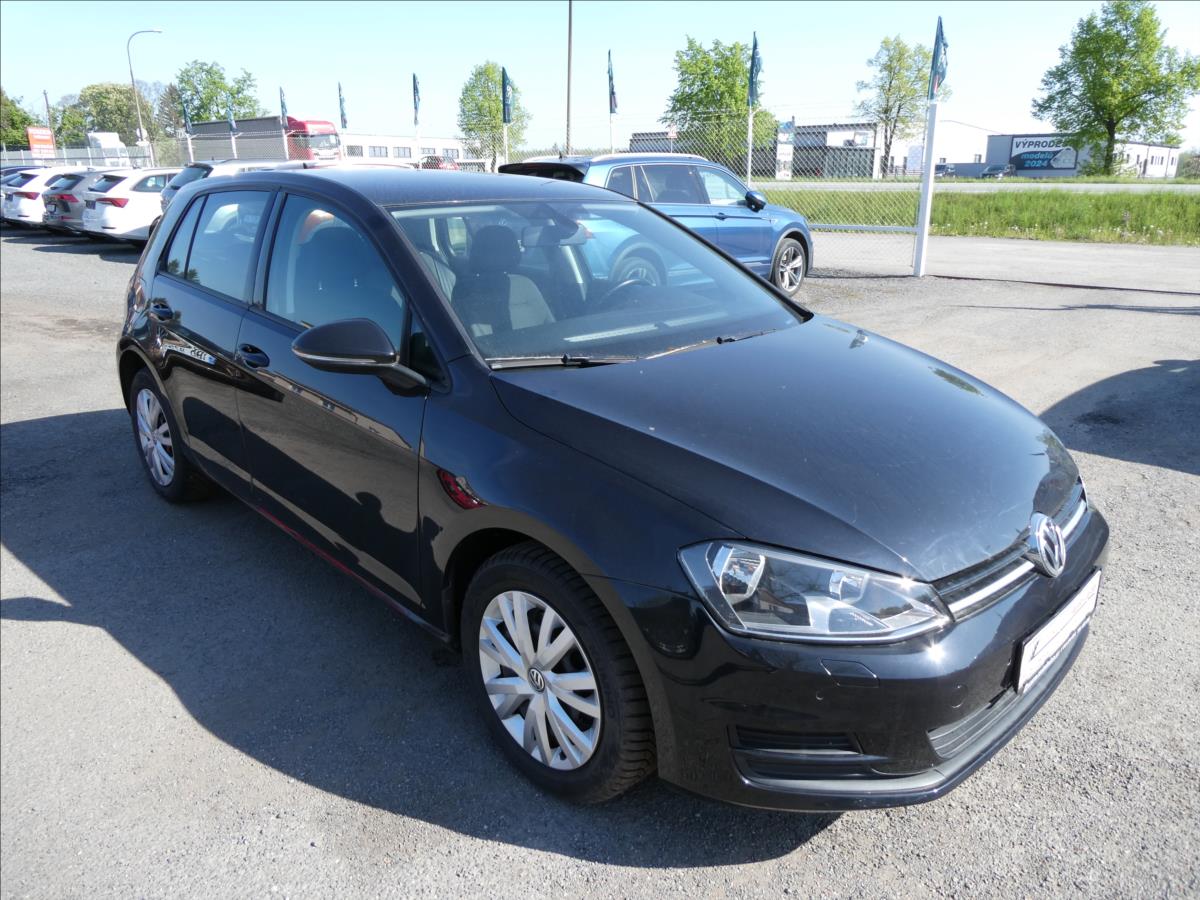 Volkswagen Golf 1,6 TDi VII. auto klima,serviska