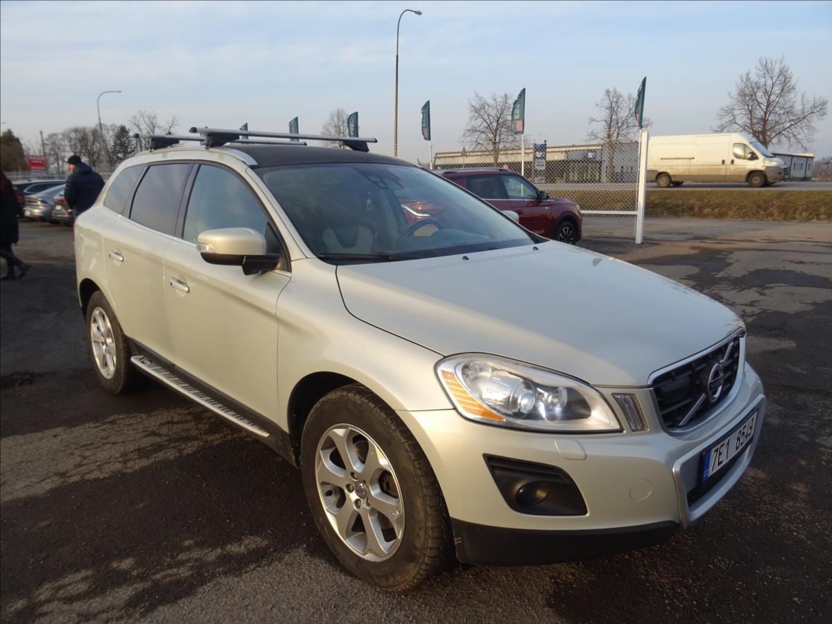 Volvo XC60 2,4 D5 2x kola, Summum AWD
