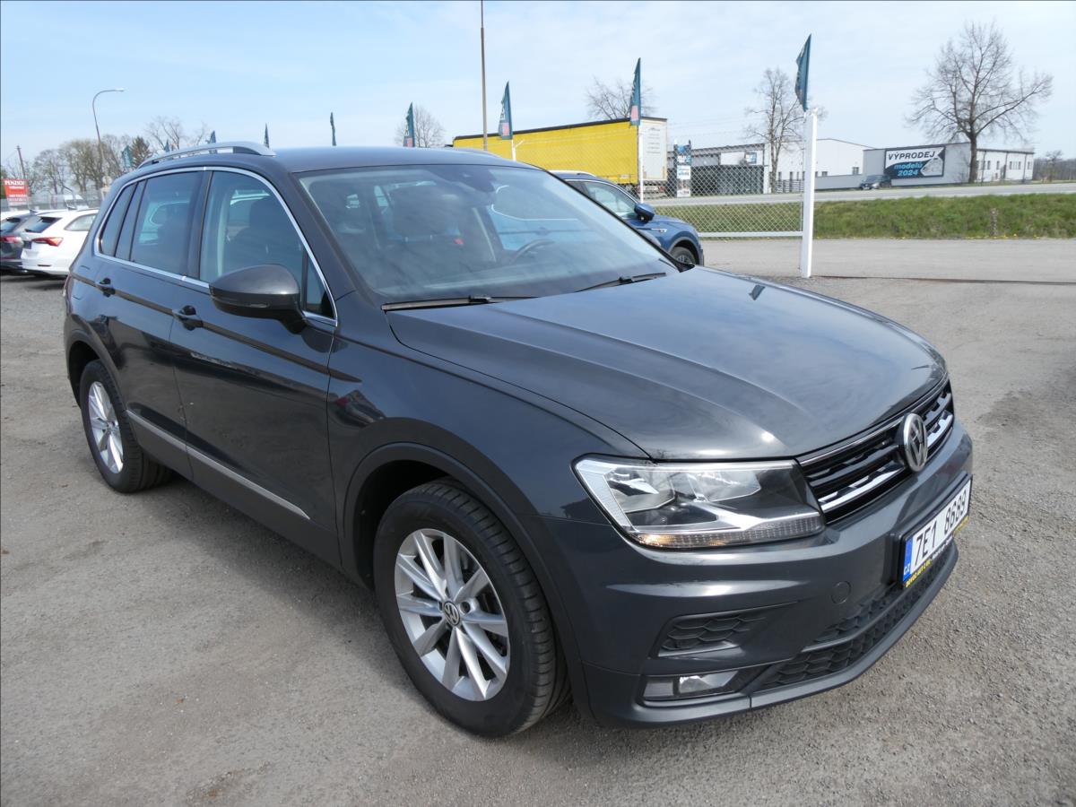 Volkswagen Tiguan 2,0 TDi 110kW serviska,navigace