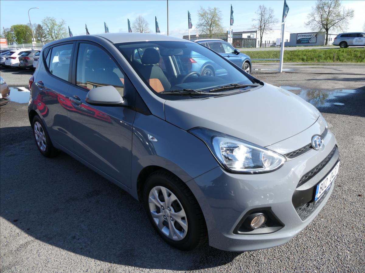 Hyundai i10 1,0 i klimatizace, 2x kola