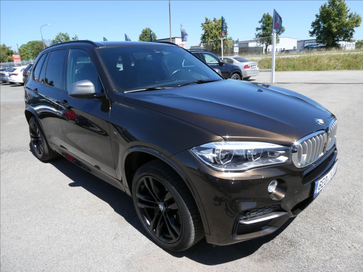 BMW X5 3,0 M50d 280kW M-PAKET, zvs