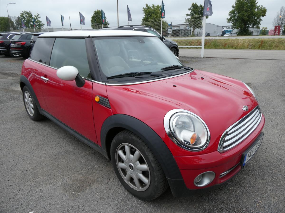 Mini Cooper 1,6 i 88kW AUTOMAT,klima,el. br