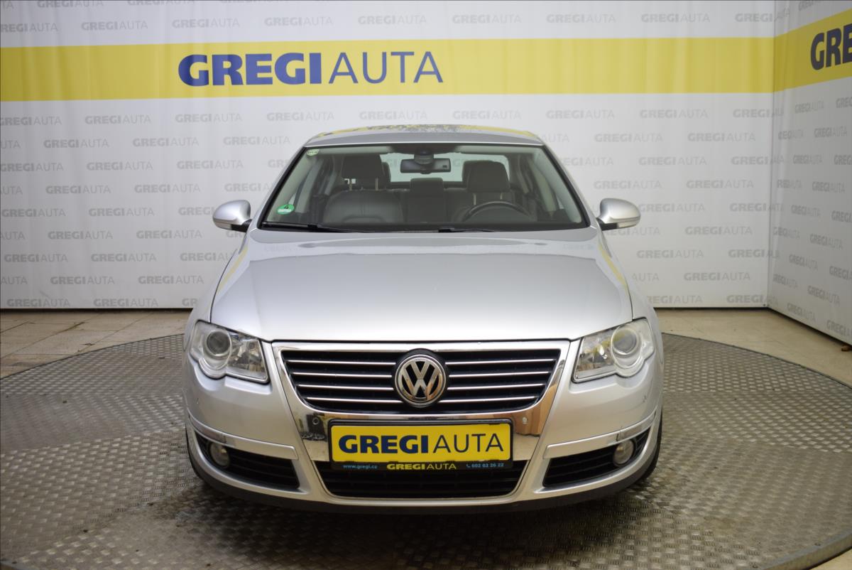 Volkswagen Passat 2,0 FSI HIGHLINE,PR.SERVIS