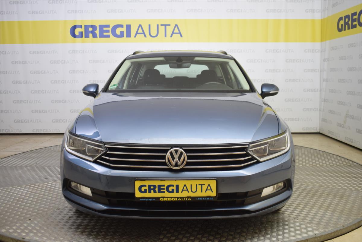 Volkswagen Passat 2,0 TDi PR.SERVIS VW,1.MAJITEL