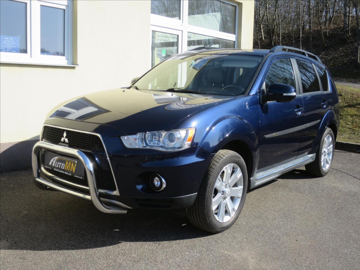 Mitsubishi Outlander 2,2 INSTYLE  DI-D 4WD/TC-SST